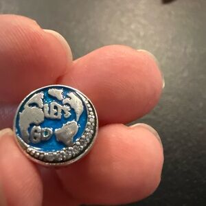 Blue Globe 🌎 World traveler sterling silver Charm